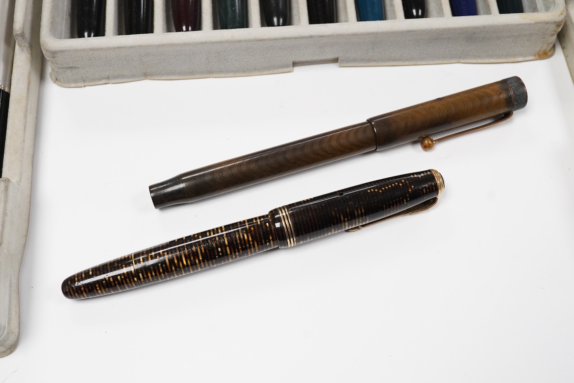 A large collection of Parker 51 pens and pencils, plus other Parkers, some incomplete